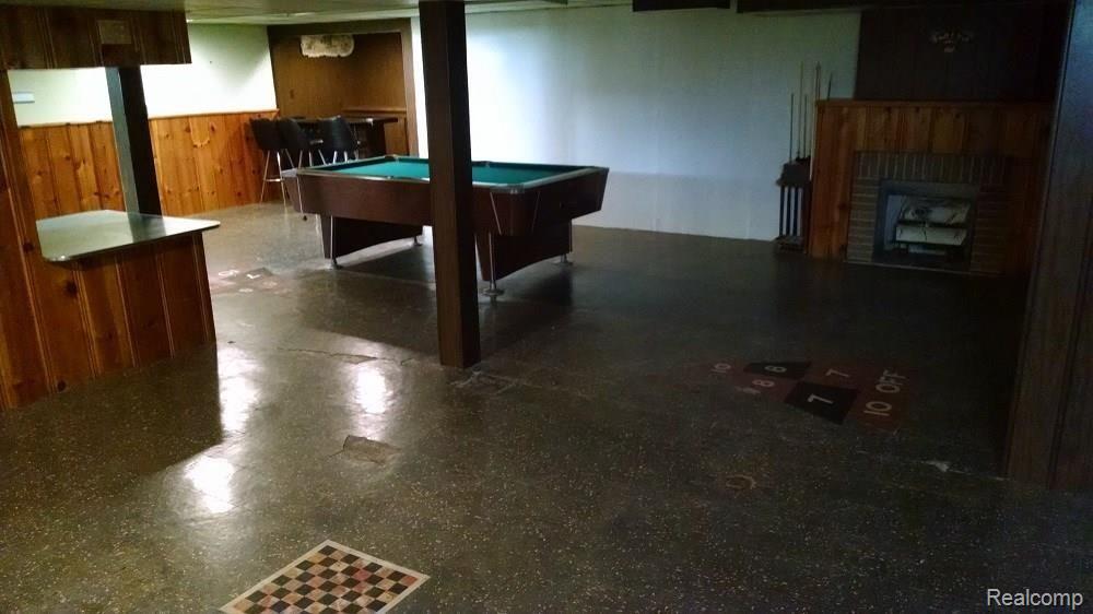 9674 Reeck Road Allen Park, MI 48101 - Photo 24 of 28 FINISHED BASEMENT. EXCLUDE POOL TABLE PLEASE.
