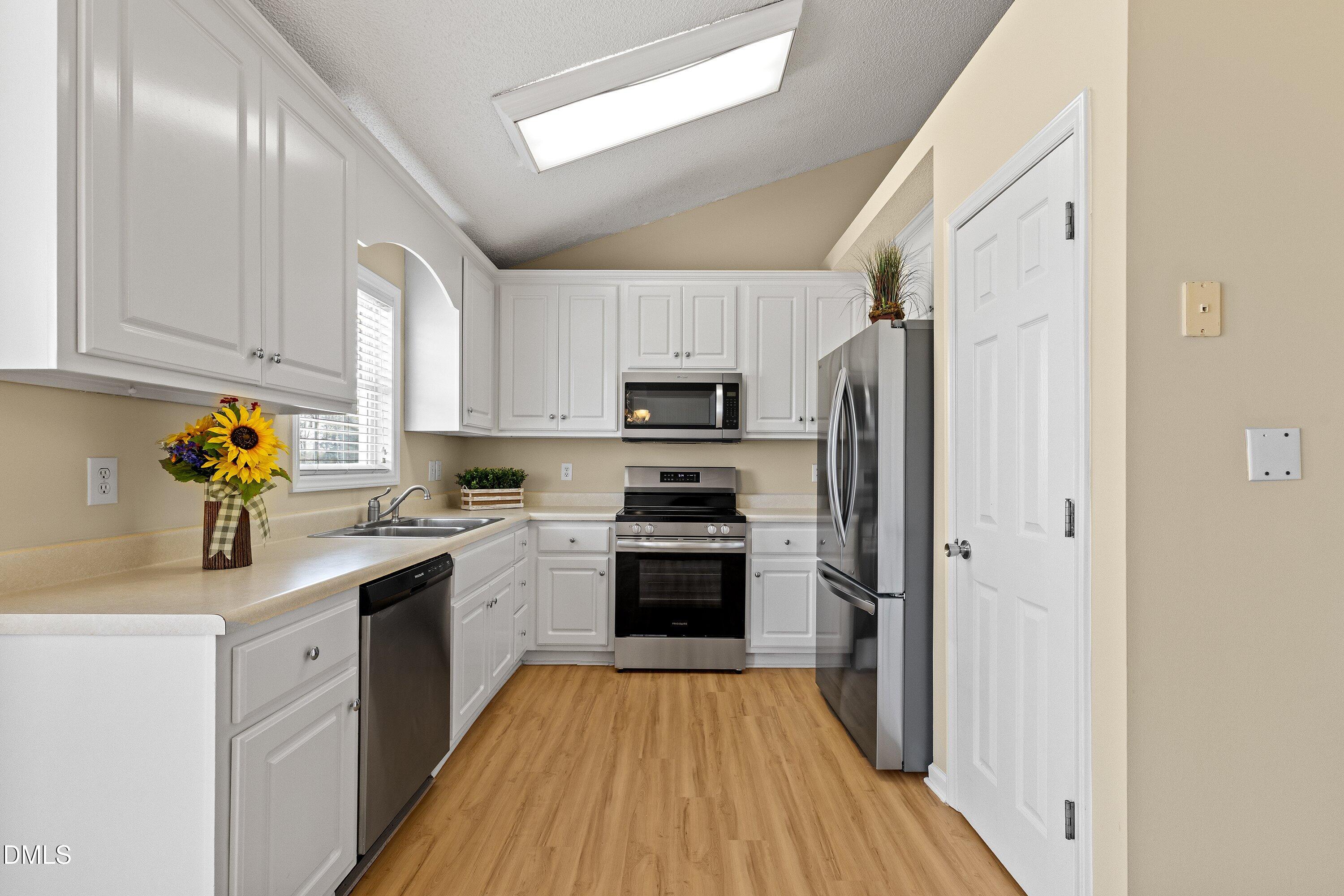 100 Trail Ridge Drive Benson, NC 27504 - Photo 15 of 44 17-100 Trail Ridge Dr_9853
