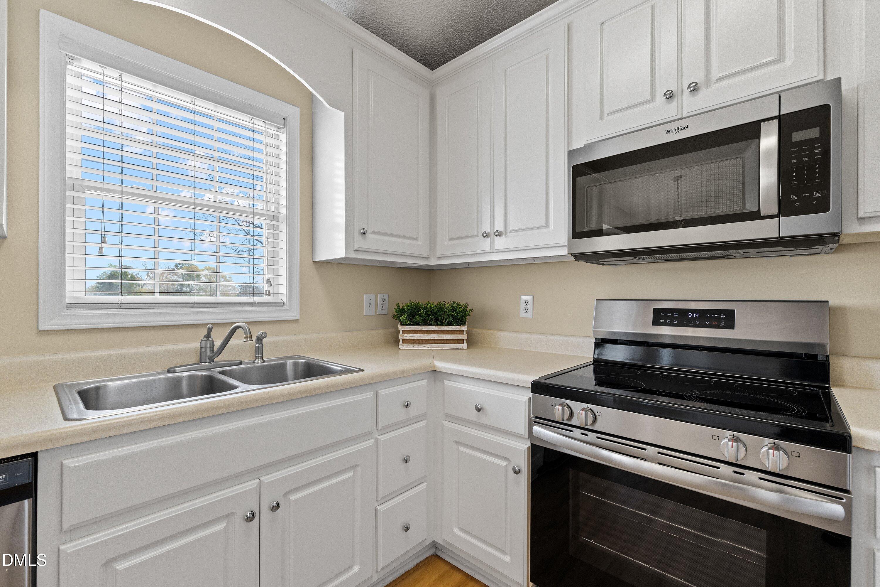 100 Trail Ridge Drive Benson, NC 27504 - Photo 17 of 44 19-100 Trail Ridge Dr_9863