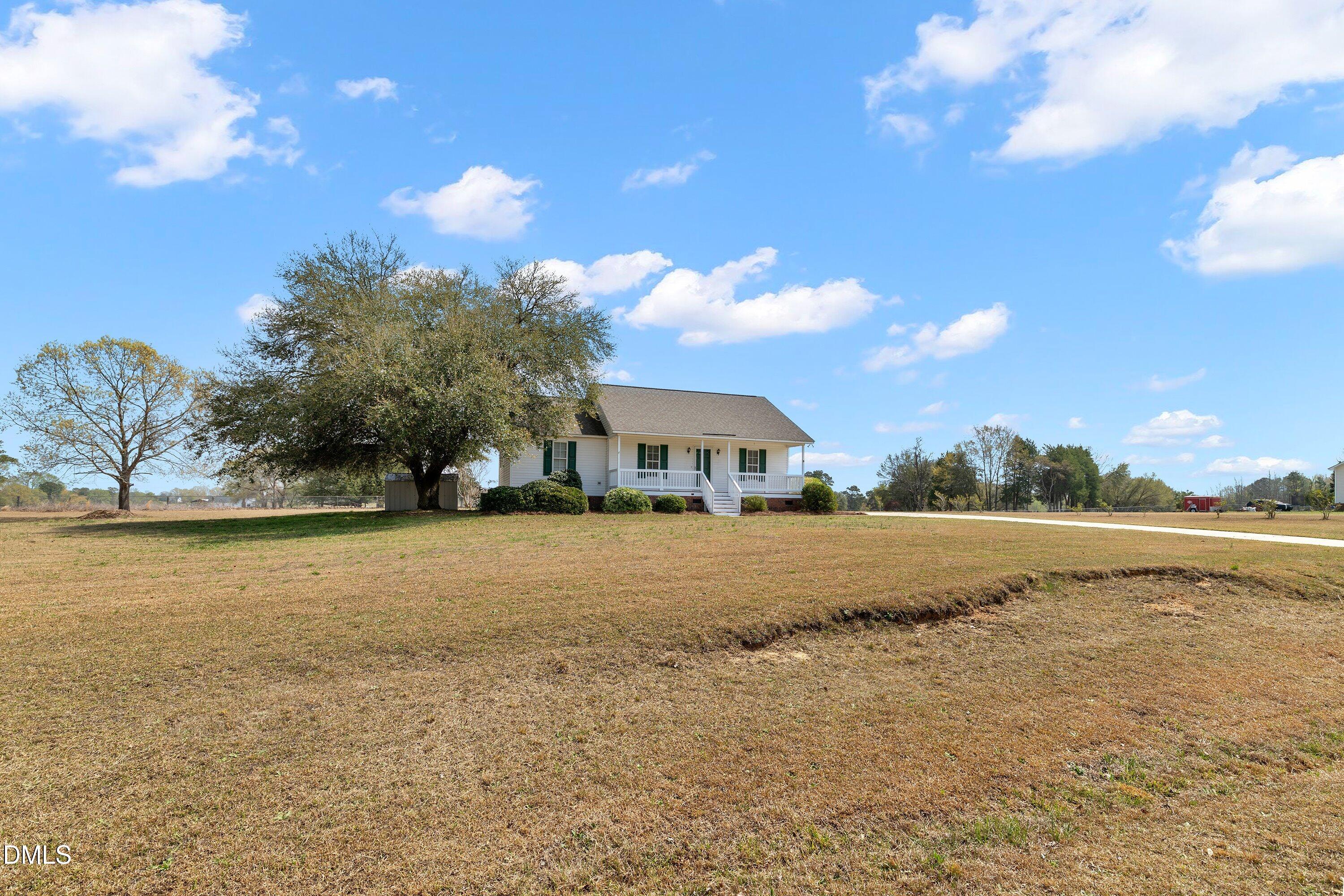 100 Trail Ridge Drive Benson, NC 27504 - Photo 4 of 44 05-100 Trail Ridge Dr_9775