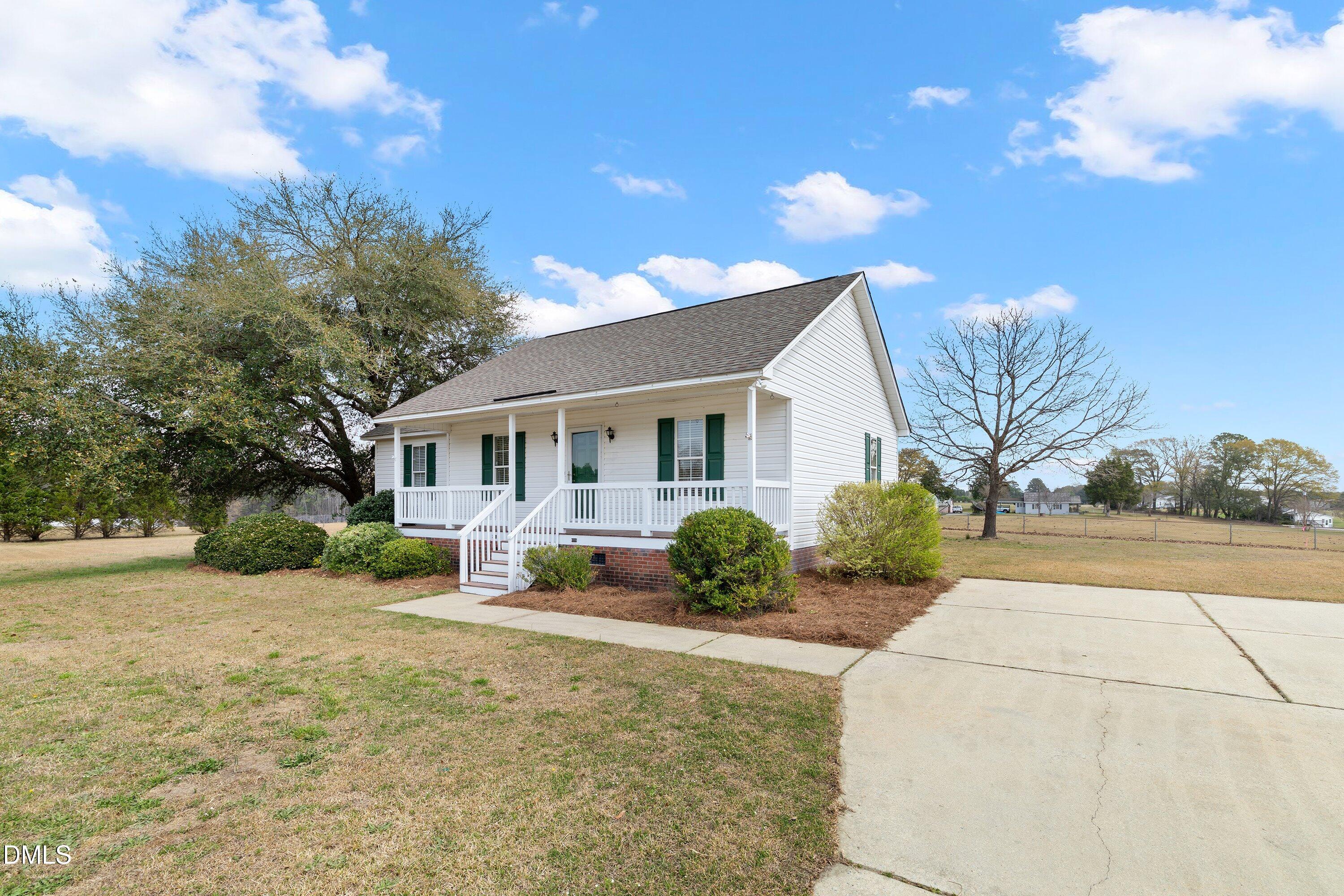 100 Trail Ridge Drive Benson, NC 27504 - Photo 6 of 44 08-100 Trail Ridge Dr_9808