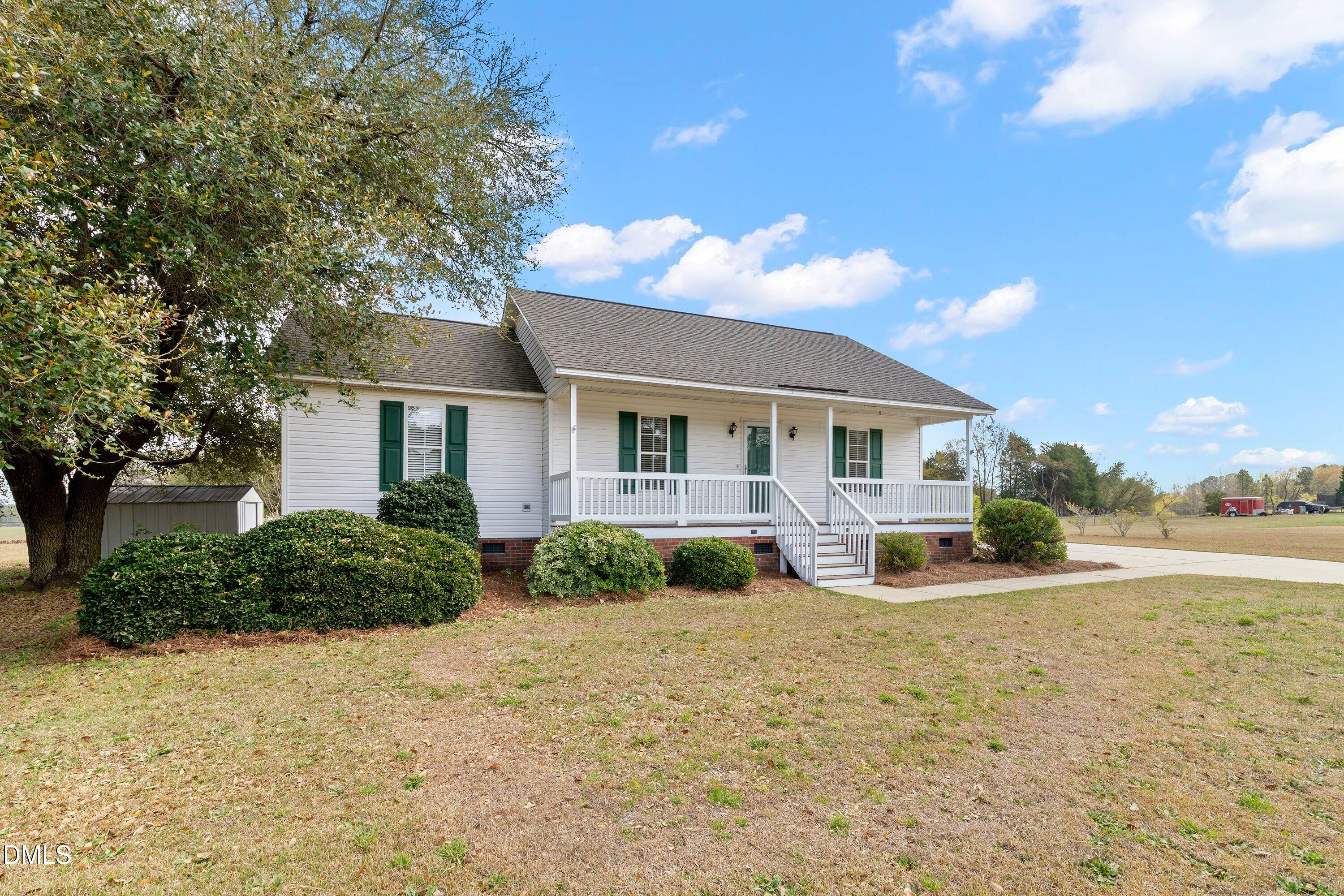 100 Trail Ridge Drive Benson, NC 27504 - Photo 7 of 44 09-100 Trail Ridge Dr_9814