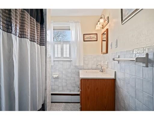 16 Albert Road Peabody, MA 01960 - Photo 17 of 29 Gallery Image 17