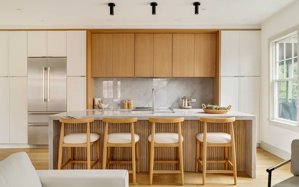 $2,550,000 | 20 Wendell Street, Unit 1, Cambridge, MA 02138