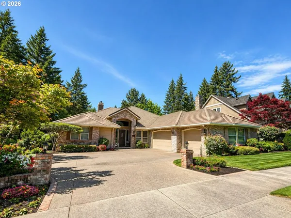 $1,100,000 | 22595 Southwest Miami Drive, Tualatin, OR 97062