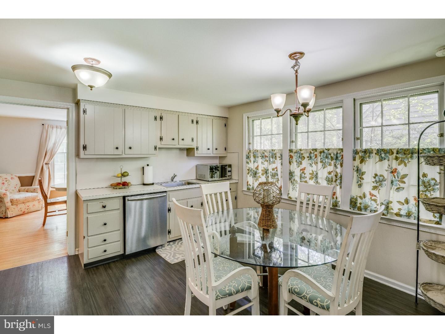 4 Tendring Road Cherry Hill, NJ 08003 - Photo 10 of 25
