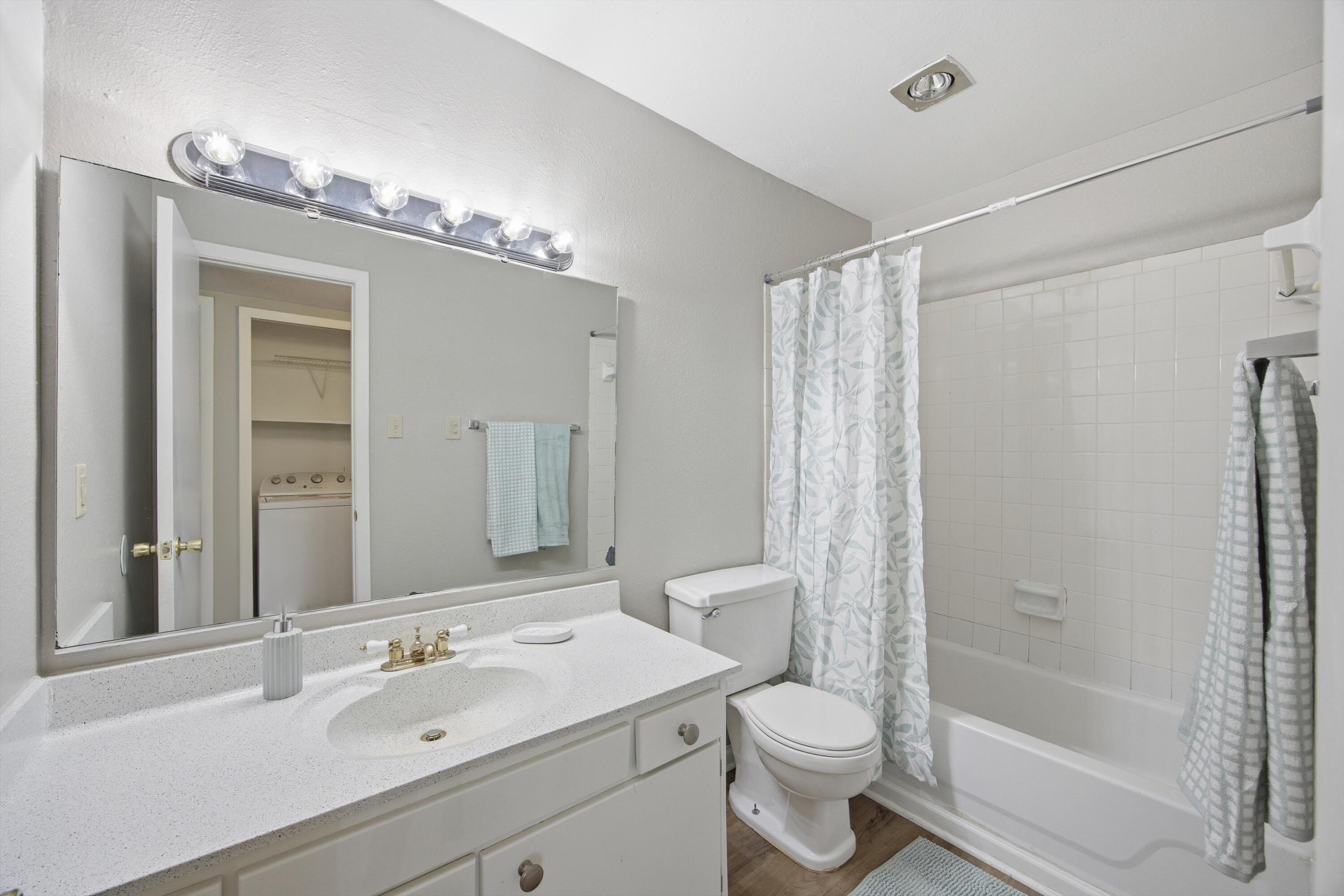 900 Mountain Creek Road, Unit Q264 Chattanooga, TN 37405 - Photo 17 of 23 17-900MtnCreekRd-AptQ264-14