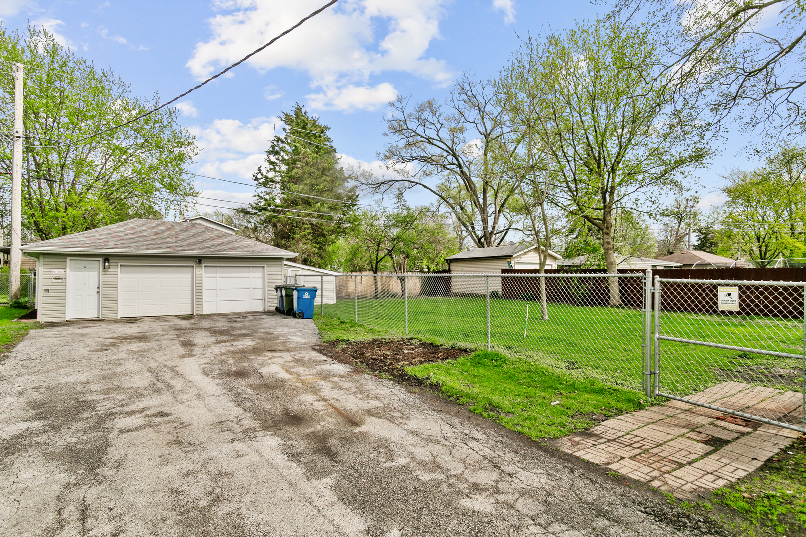 18415 Morris Avenue Homewood, IL 60430 - Photo 3 of 20