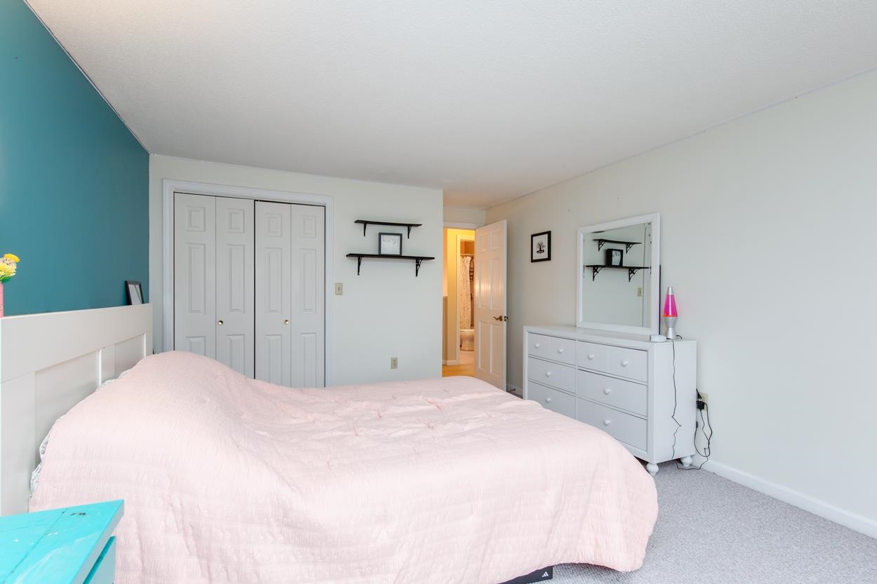 37 Standish Way Amherst, NH 03031 - Photo 29 of 50