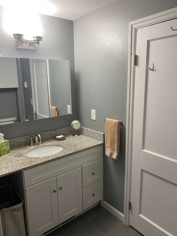 41 Bronx Road Boston, MA 02132 - Photo 17 of 28