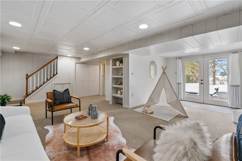 120 Mallard Drive McKees Rocks, PA 15136 - Photo 13 of 29