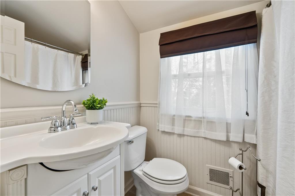 120 Mallard Drive McKees Rocks, PA 15136 - Photo 25 of 29