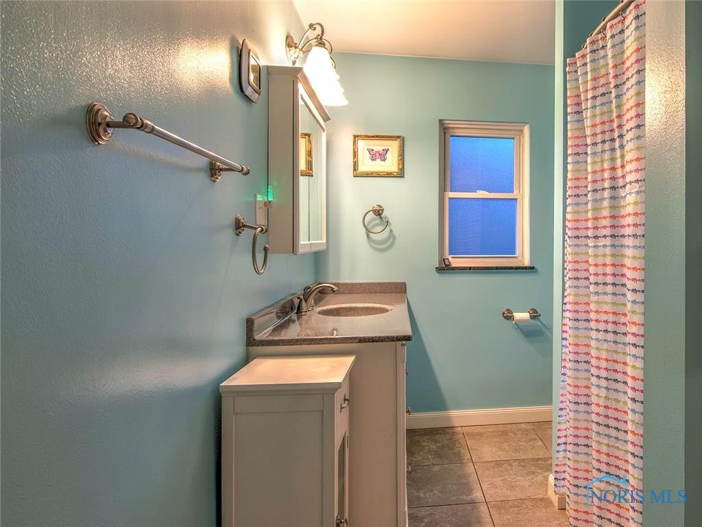 1301 River Road Maumee, OH 43537 - Photo 17 of 31 Gallery Image 17