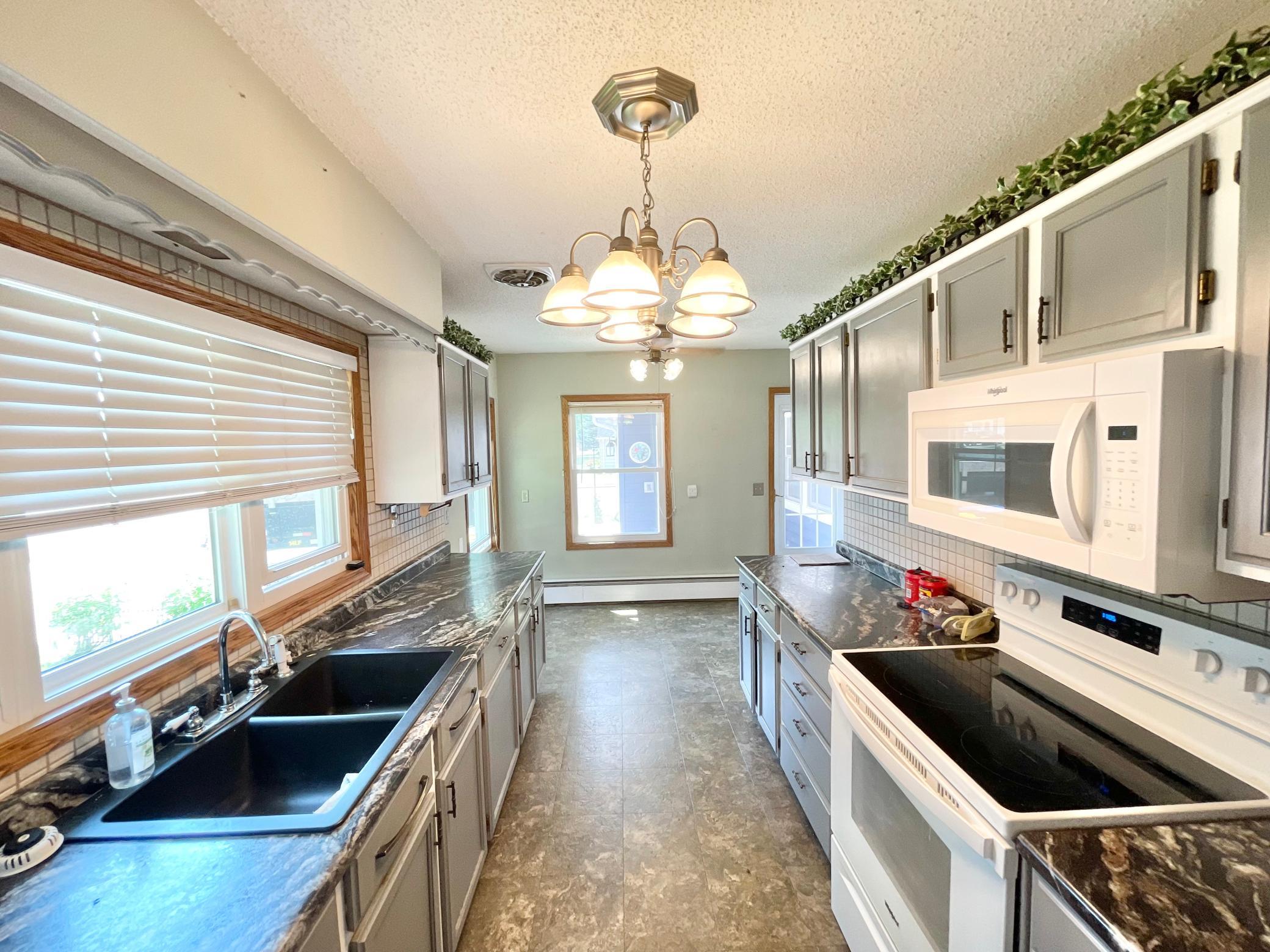 18 South Paffrath Avenue Springfield, MN 56087 - Photo 14 of 53