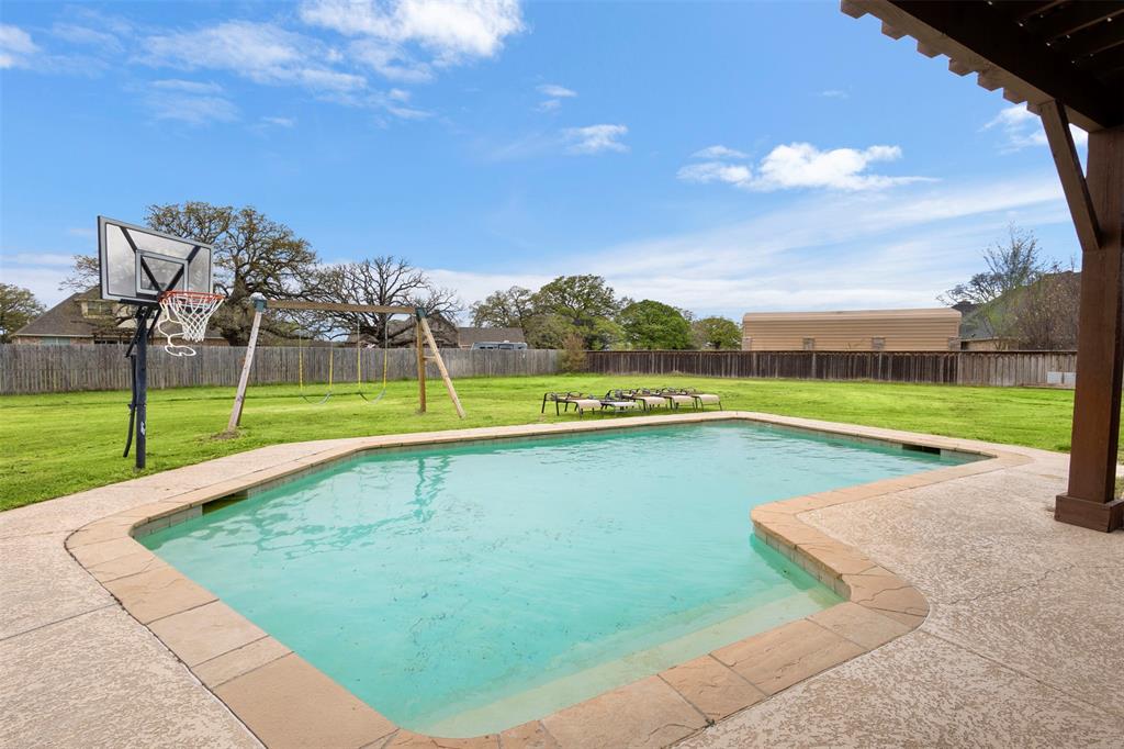 2000 Pin Oak Drive Kaufman, TX 75142 - Photo 35 of 40 a view of a basket ball ground