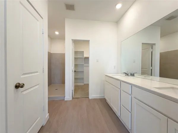 $333,000 | 2047 Emerald Lk Trail, Dayton, TX 77535
