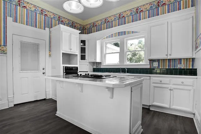 $139,000 | 506 East Plaquemine Street, Jennings, LA 70546