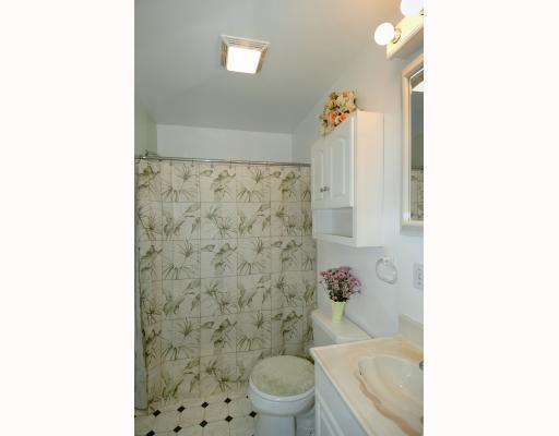 1559 Anderson Road Pittsburgh, PA 15209 - Photo 9 of 17 Master Bath/Spa.