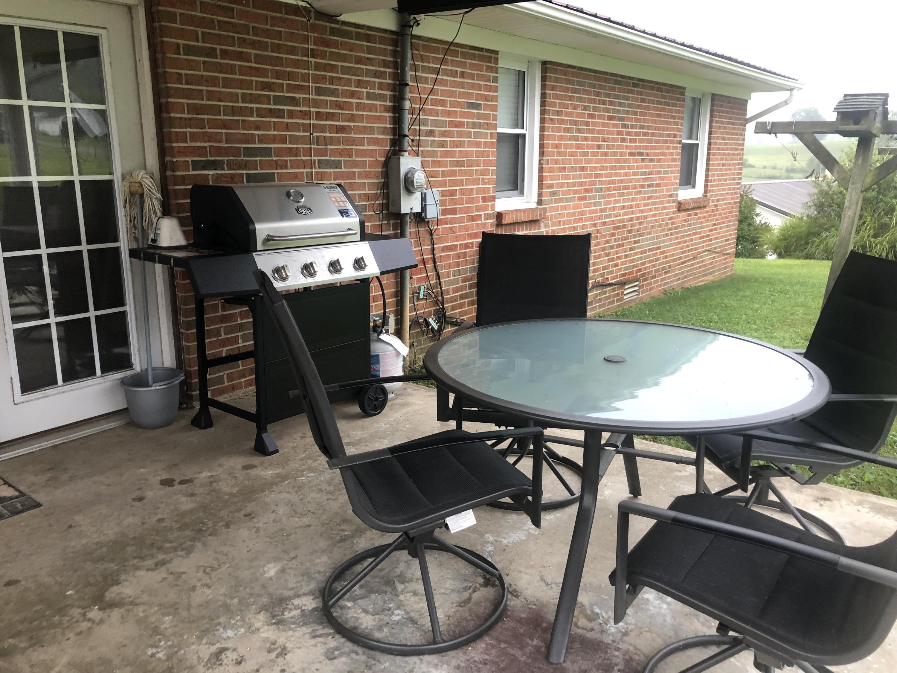 207 Highpoint Road Rose Hill, VA 24281 - Photo 8 of 32 EC333111-2278-42C1-BB41-3B33B20A8964