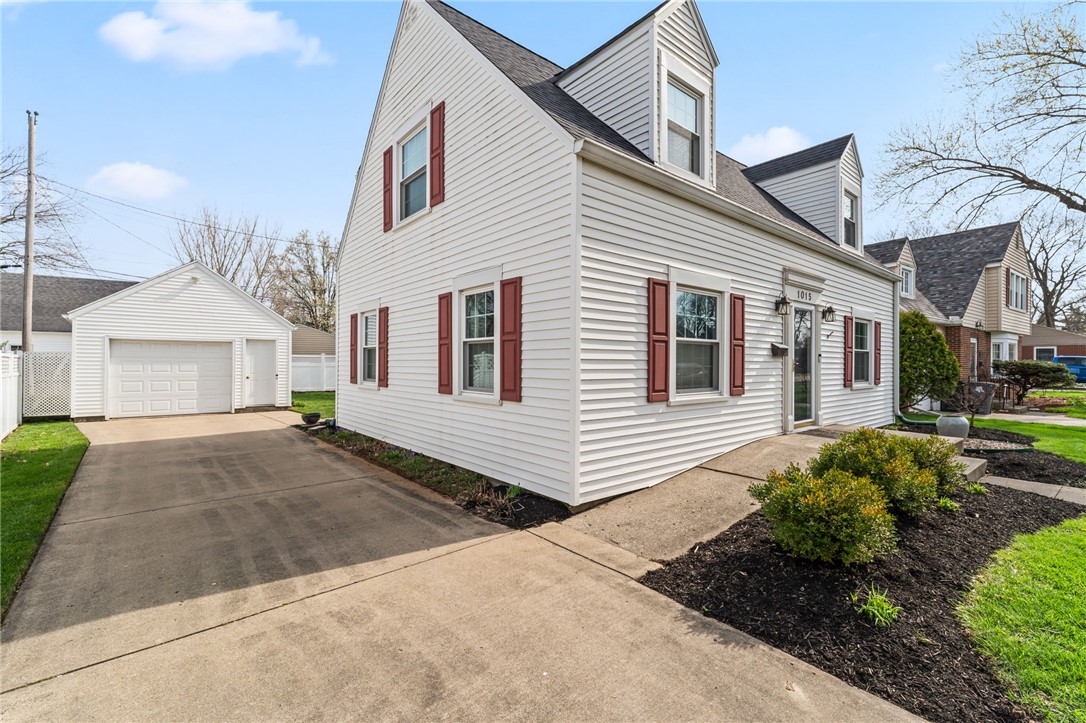 1015 Westgate Road Troy, OH 45373 - Photo 2 of 44