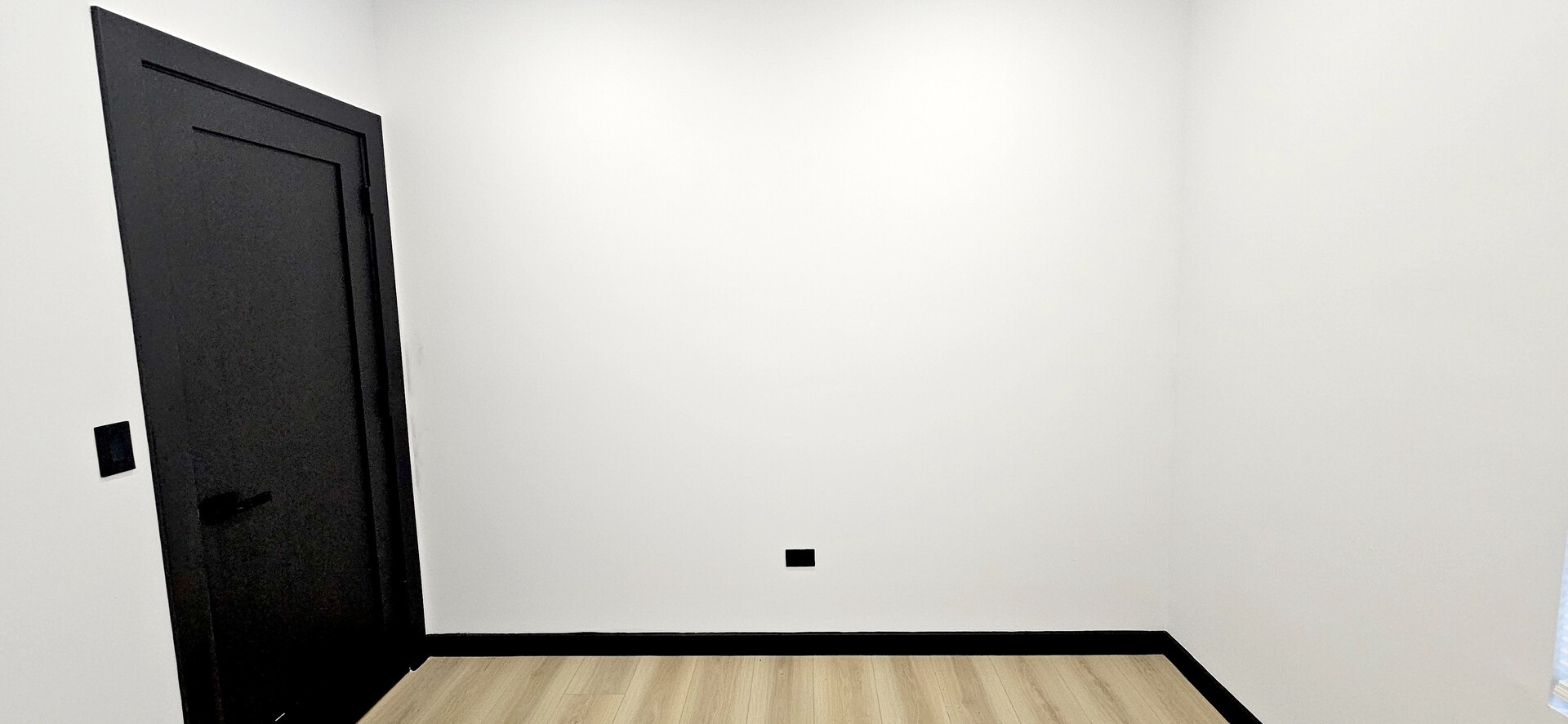 1833 West 21st Street, Unit 2R Chicago, IL 60608 - Photo 12 of 14 a view of a small space