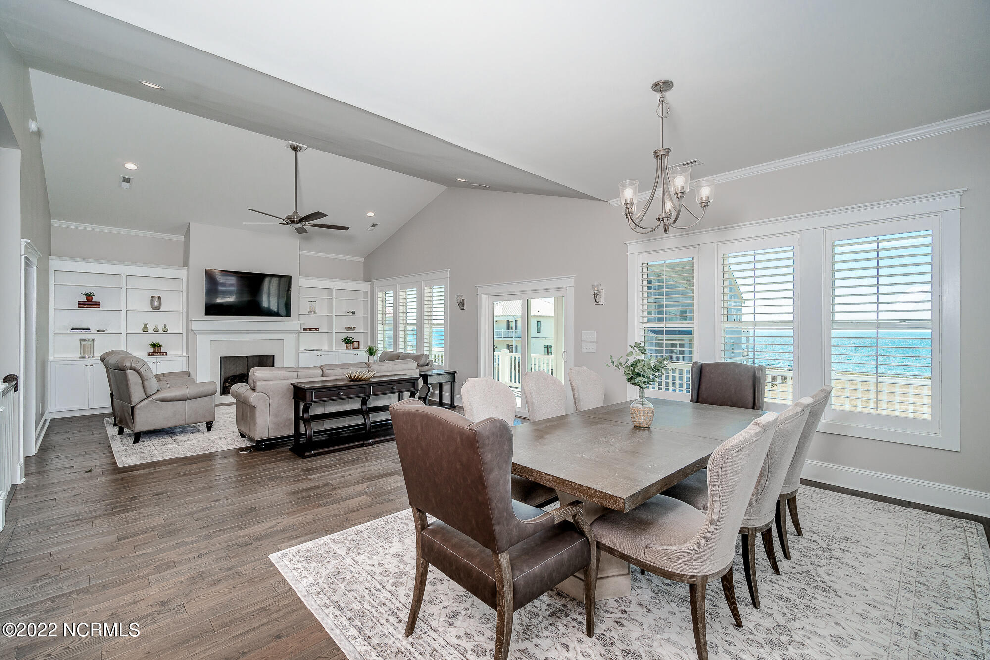 134 Ocean Bluff Drive Atlantic Beach, NC 28512 - Photo 13 of 64 Dining space