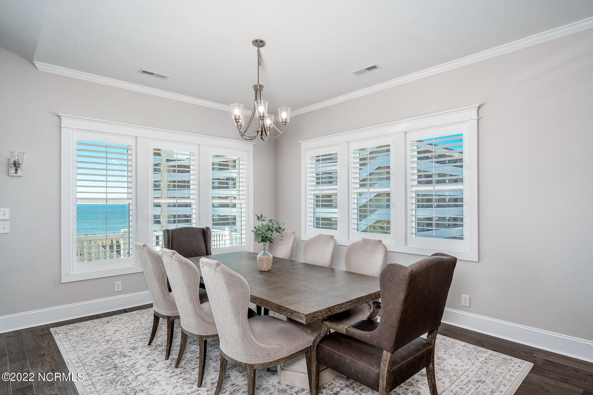 134 Ocean Bluff Drive Atlantic Beach, NC 28512 - Photo 14 of 64 Dining space