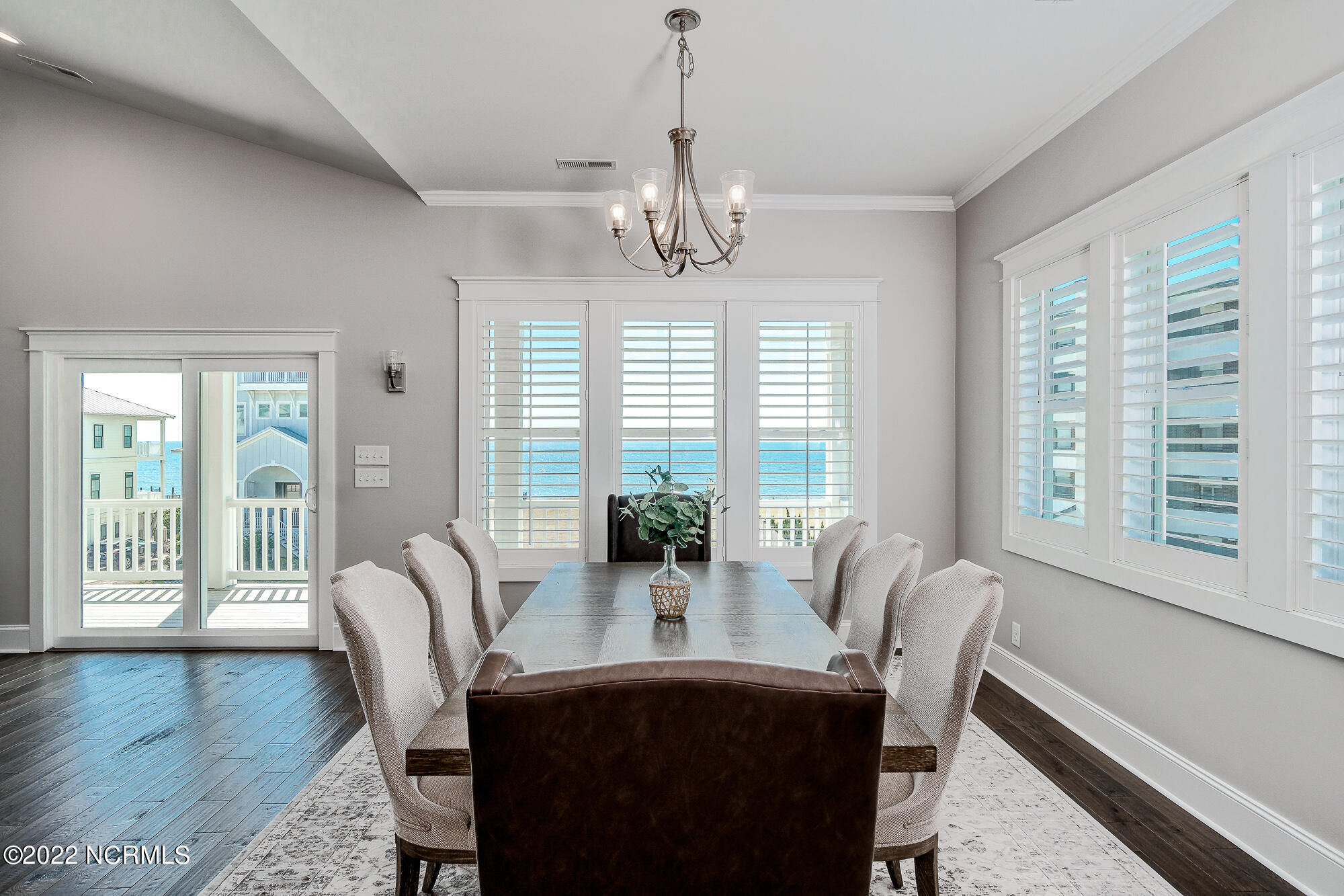 134 Ocean Bluff Drive Atlantic Beach, NC 28512 - Photo 4 of 64 Dining space