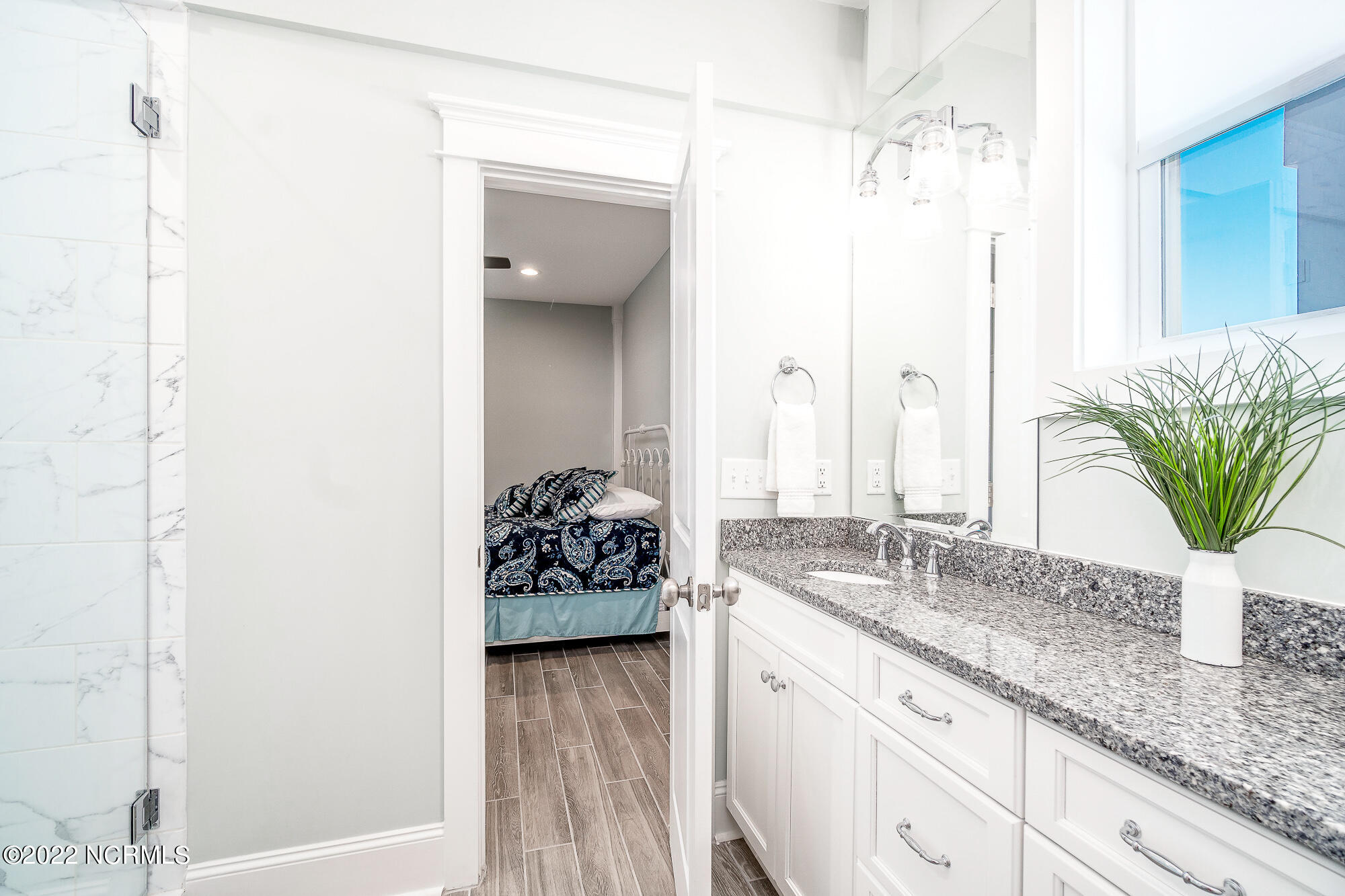 134 Ocean Bluff Drive Atlantic Beach, NC 28512 - Photo 41 of 64 Full guest bathroom