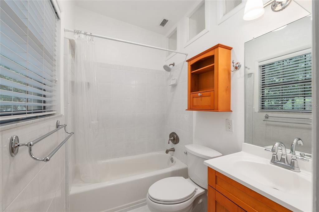 2111 Southwest 44th Avenue Gainesville, FL 32608 - Photo 39 of 92