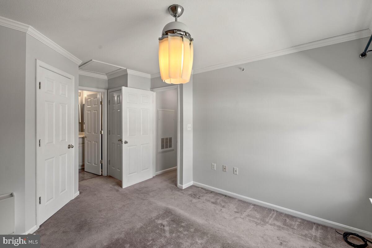 43579 Patching Pond Square Ashburn, VA 20147 - Photo 9 of 18 Primary bedroom