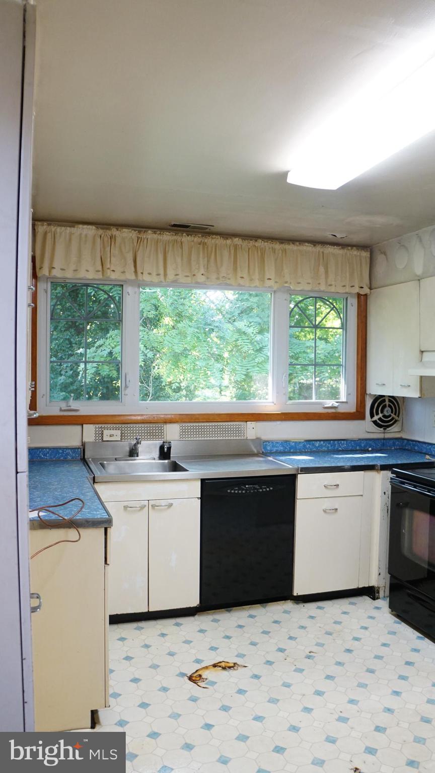 1010 Church Road Wyncote, PA 19095 - Photo 8 of 23