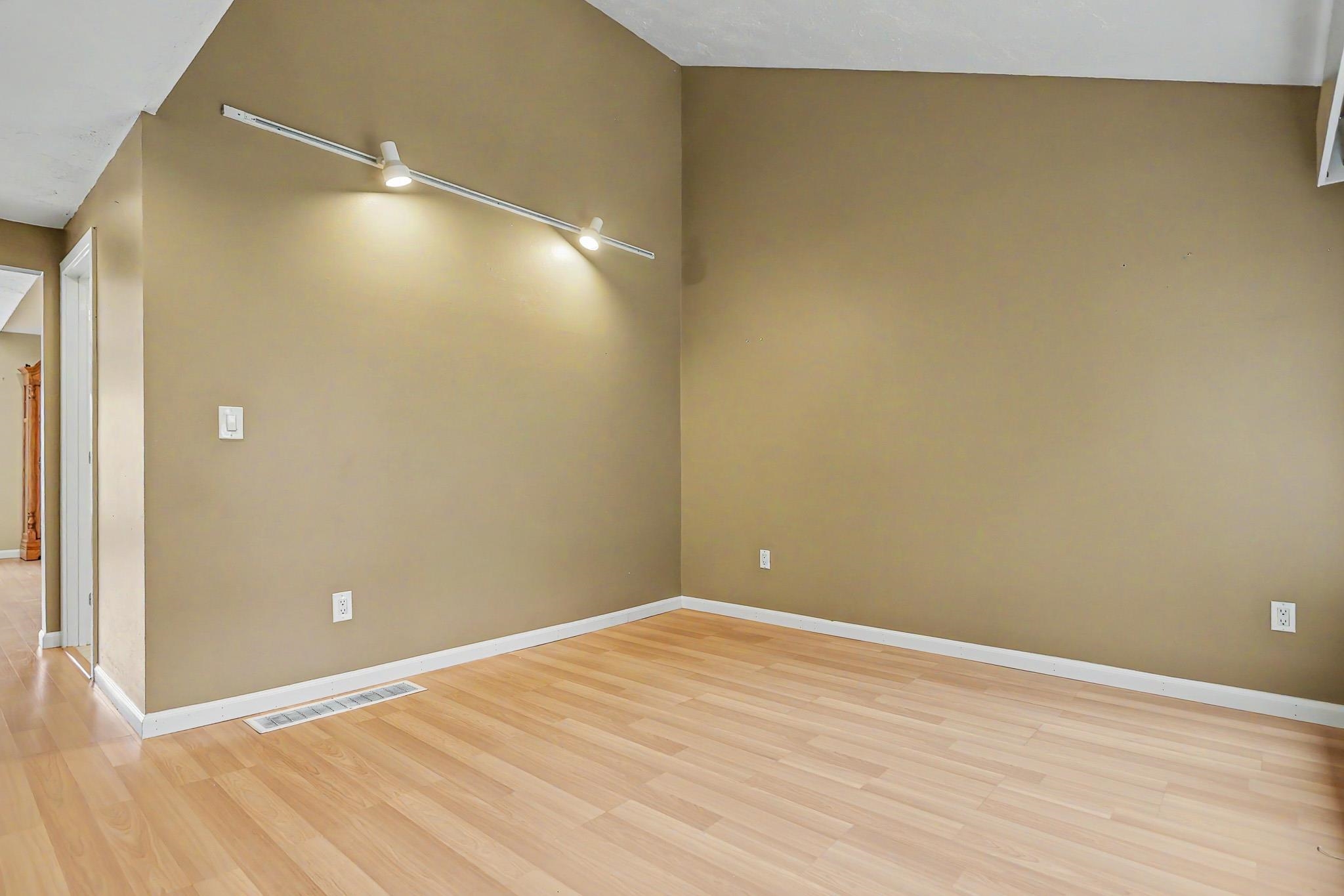 5 Tsienneto Road, Unit 110 Derry, NH 03038 - Photo 15 of 37 Gallery Image 15