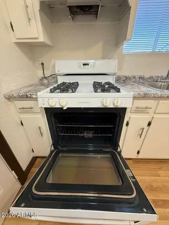 $600 | 860 East 13th Street, Unit 2, Douglas, AZ 85607