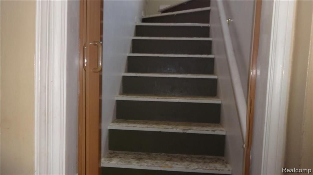 24919 Calvin Street Dearborn, MI 48124 - Photo 22 of 32