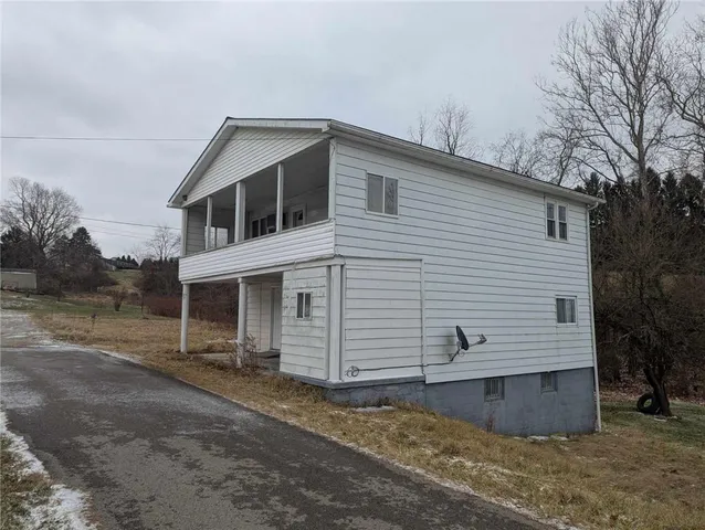 $59,900 | 12 Circle Street, Grindstone, PA 15442