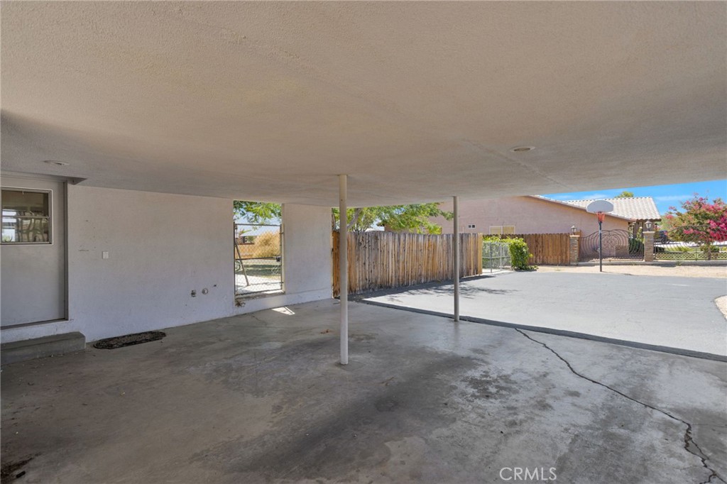 18969 Pachappa Road Apple Valley, CA 92307 - Photo 5 of 75