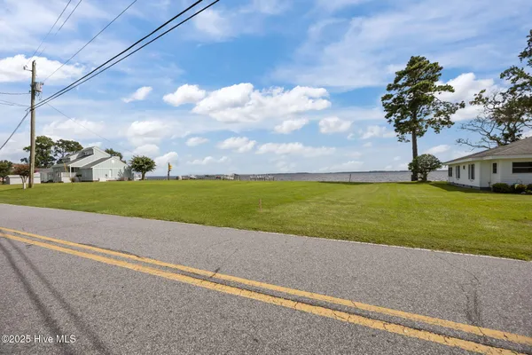 $345,000 | 1741 Bayview Road, Bath, NC 27808
