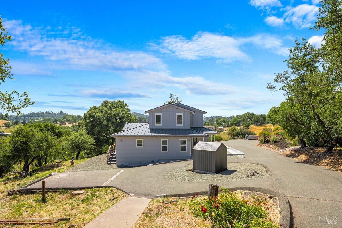 1616 Redwood Hill Road Santa Rosa, CA 95404 - Photo 4 of 62