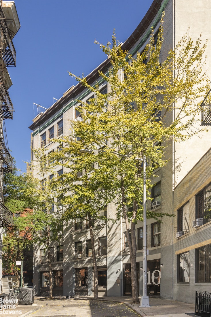 10 Christopher Street, Unit 5C Manhattan, NY 10014 - Photo 7 of 8 a view of a building