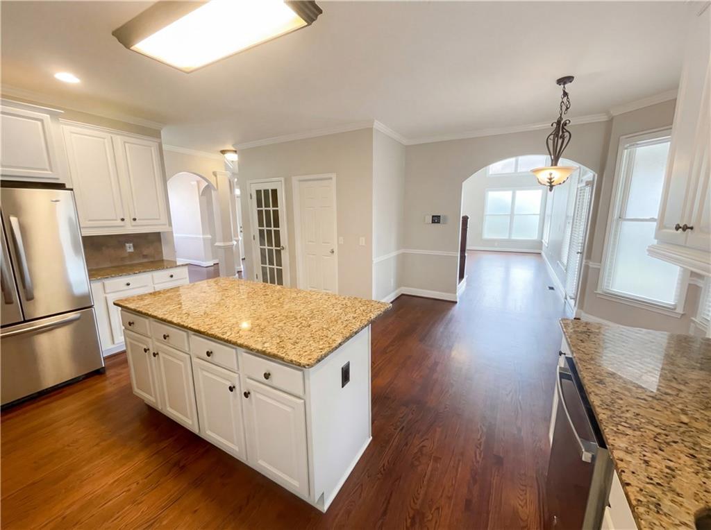525 Waterside Court Canton, GA 30114 - Photo 15 of 40