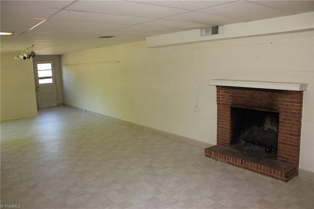 1515 Berwick Road Southwest Winston-Salem, NC 27103 - Photo 22 of 29 Gallery Image 22