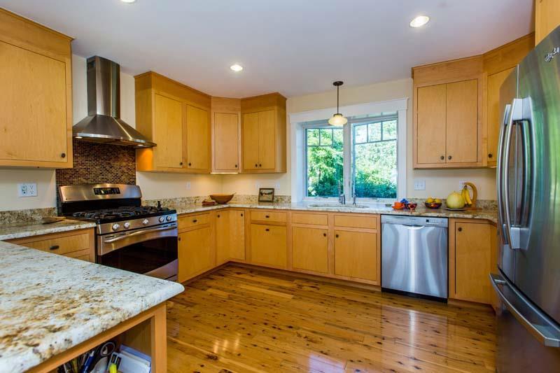 170 Rossmore Road Brunswick, ME 04011 - Photo 5 of 35 Photo
