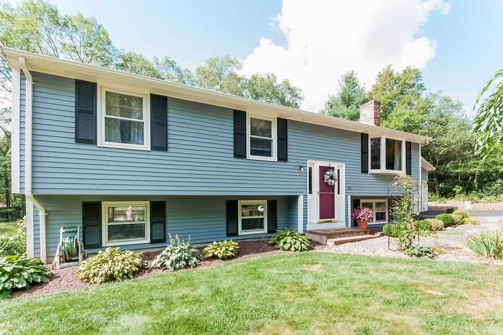 105 Ashtead Road Bridgewater, MA 02324 - Photo 2 of 23 Gallery Image 2