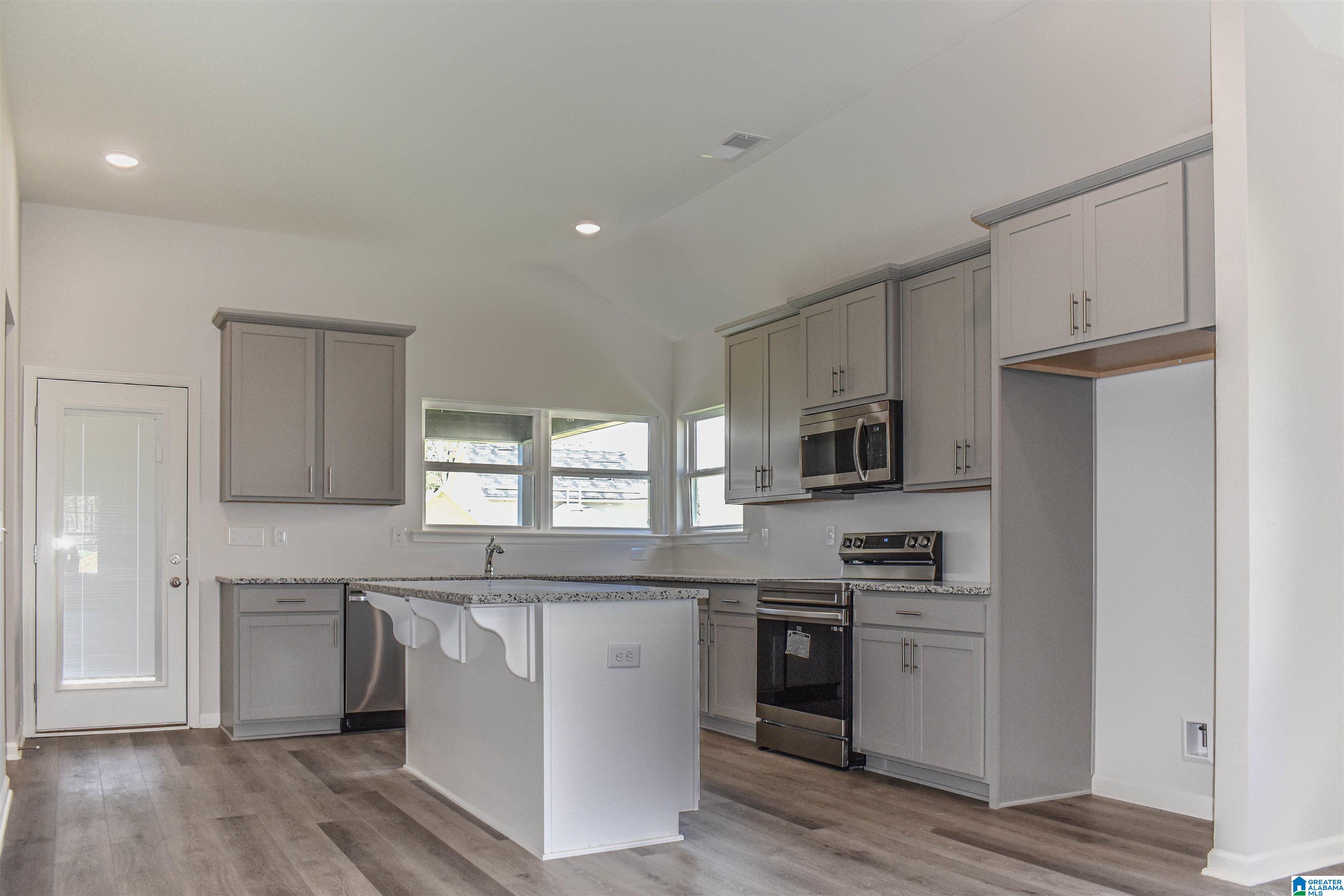 3035 Baxter Avenue Springville, AL 35146 - Photo 12 of 38