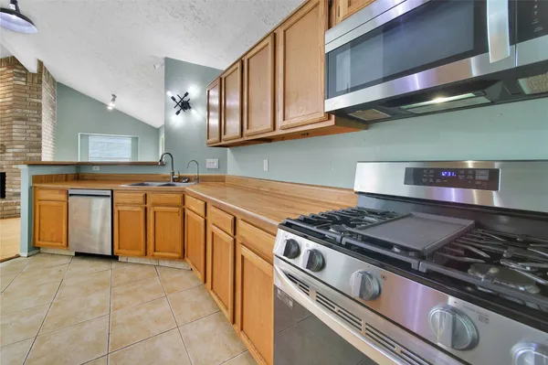 $210,000 | 7110 Haven Creek Drive, Cypress, TX 77433