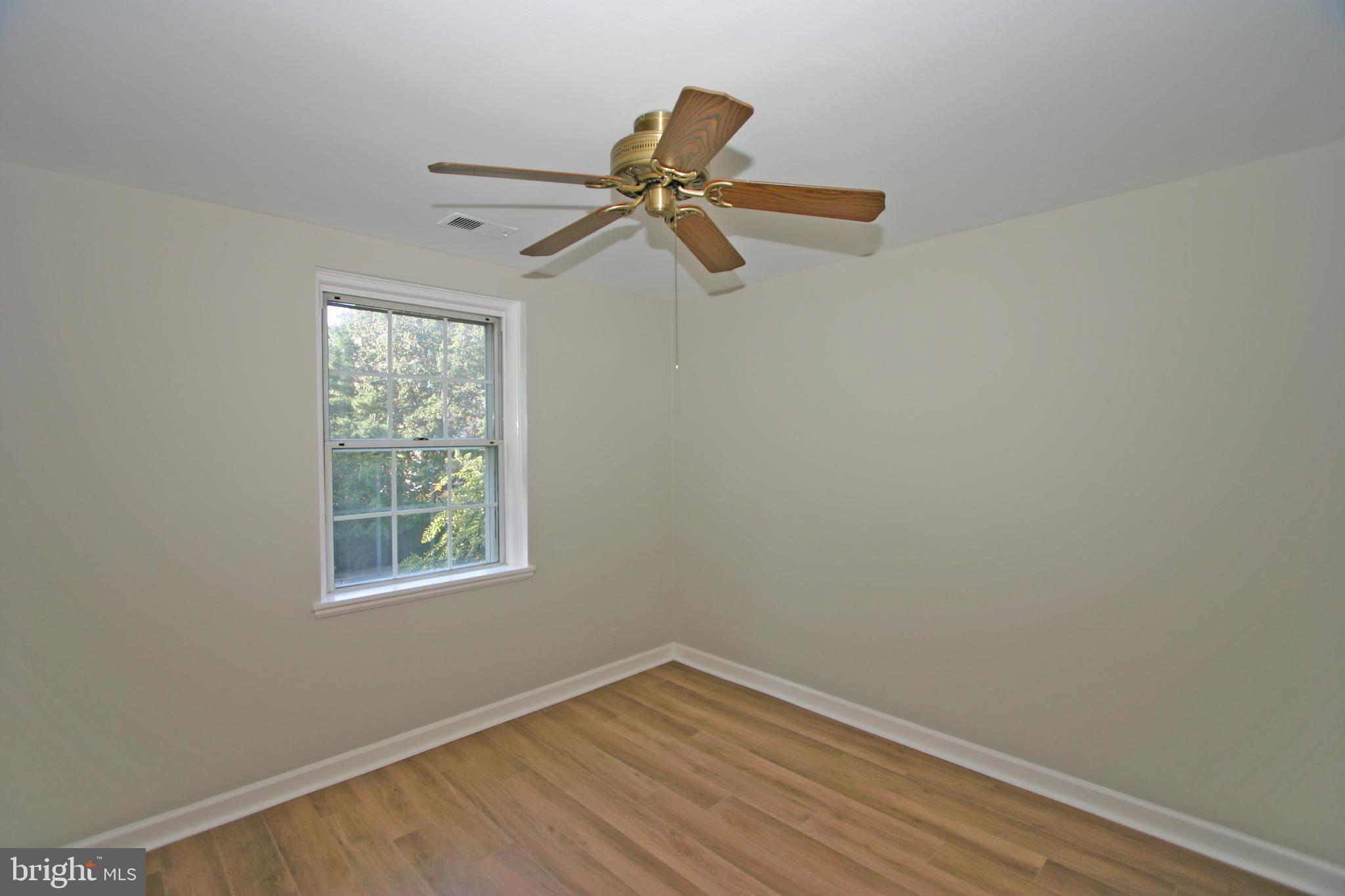 4907 29th Road South, Unit B1 Arlington, VA 22206 - Photo 15 of 20 Bedroom