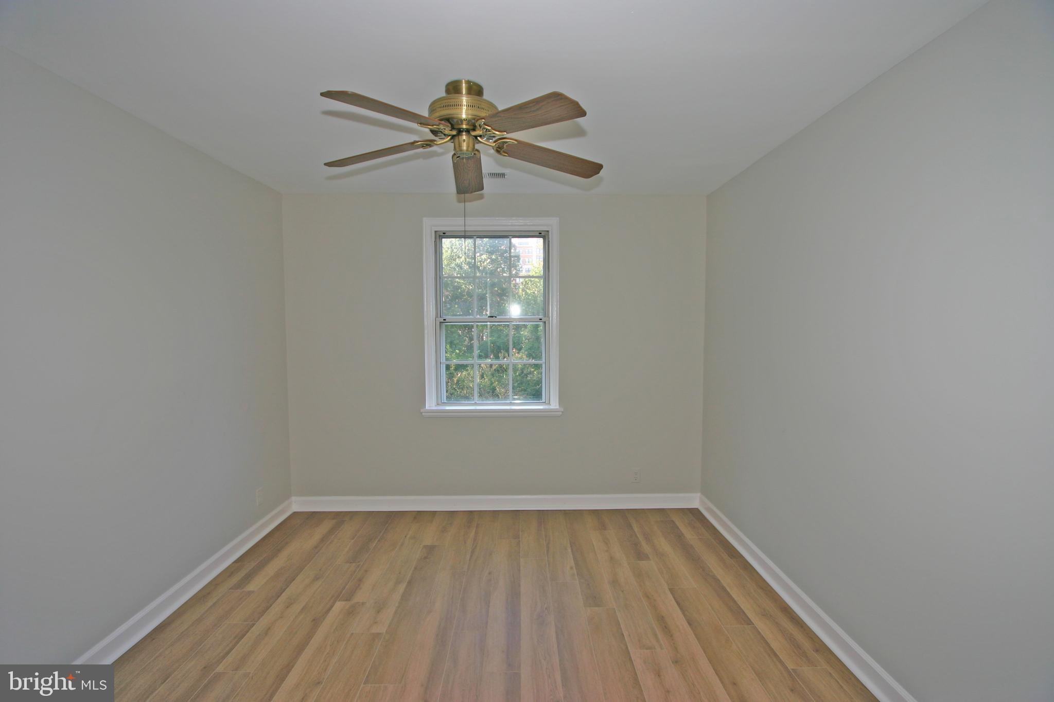 4907 29th Road South, Unit B1 Arlington, VA 22206 - Photo 16 of 20 Bedroom
