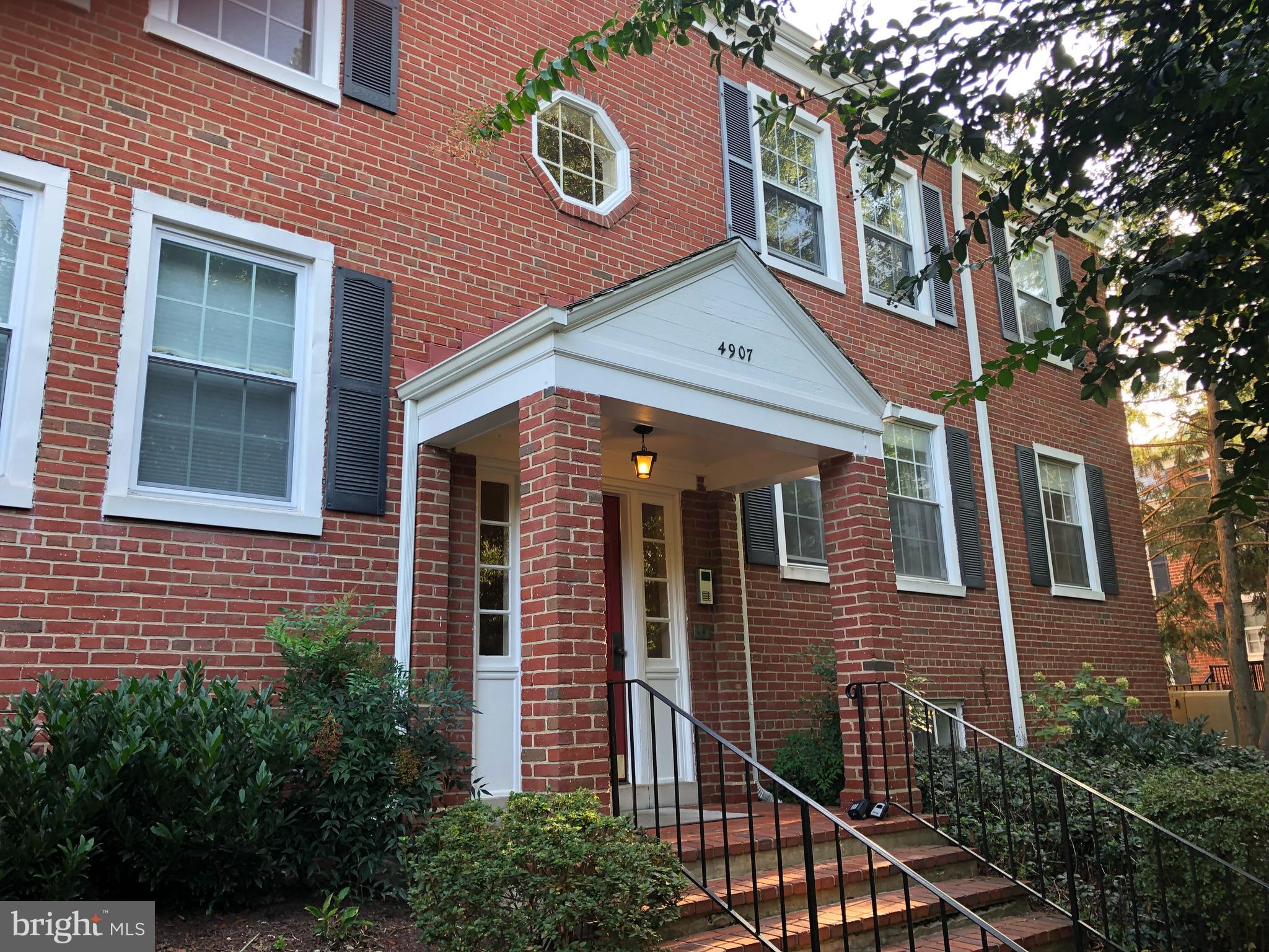 4907 29th Road South, Unit B1 Arlington, VA 22206 - Photo 17 of 20 Entrance