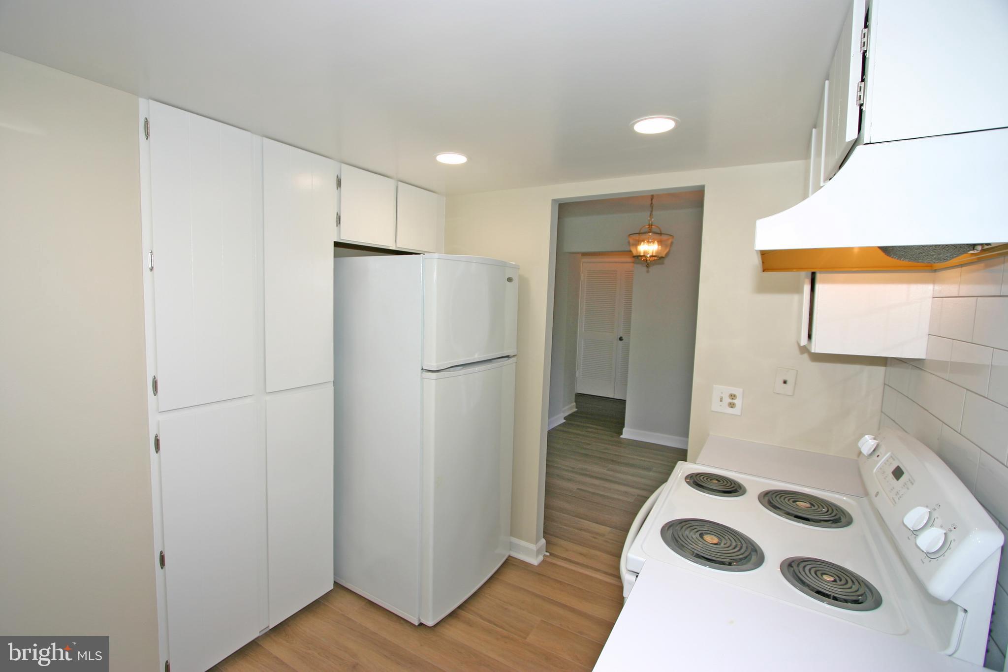 4907 29th Road South, Unit B1 Arlington, VA 22206 - Photo 4 of 20 Kitchen